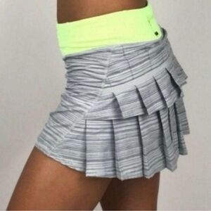 Lululemon Pace Setter Skirt in Silver Spoon Space Dye Clear Mint